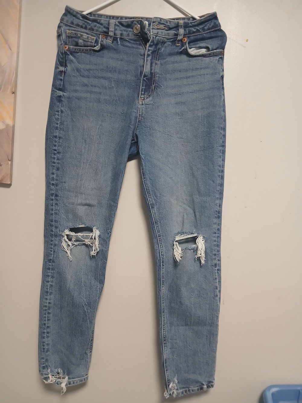 Zara Light Blue Skinny Jeans with Knee Rips
